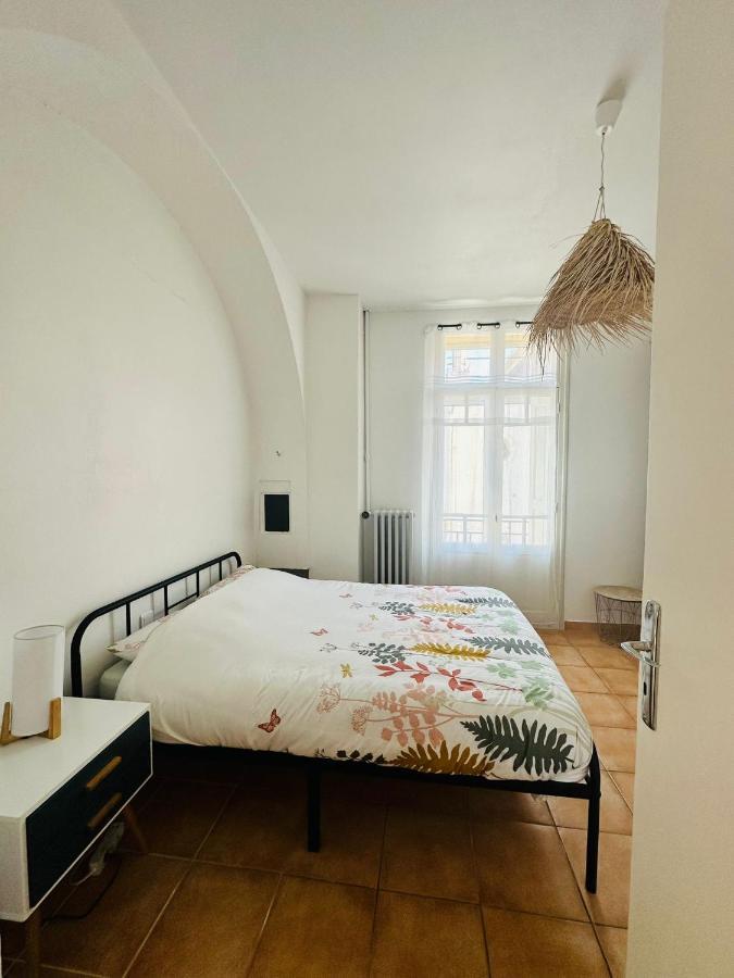 Appartement Lumineux Et Spacieux 2 Chambres Avec Parking Gratuit Dans La Rue Perpignan Exterior photo