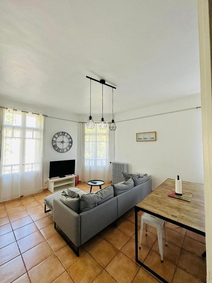 Appartement Lumineux Et Spacieux 2 Chambres Avec Parking Gratuit Dans La Rue Perpignan Exterior photo